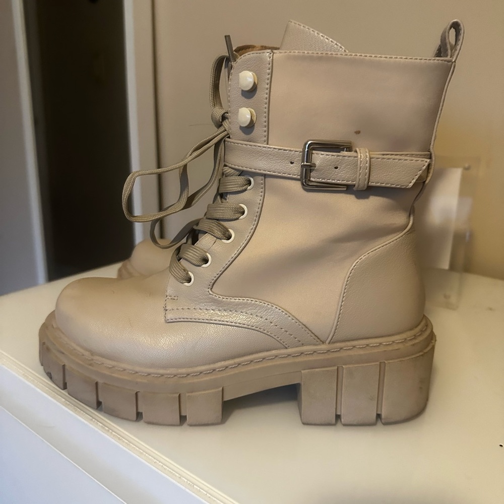 ❌SOLD❌ Simmi boots